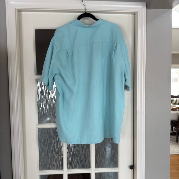 Tommy Bahama shirt - Picture 3 of 3